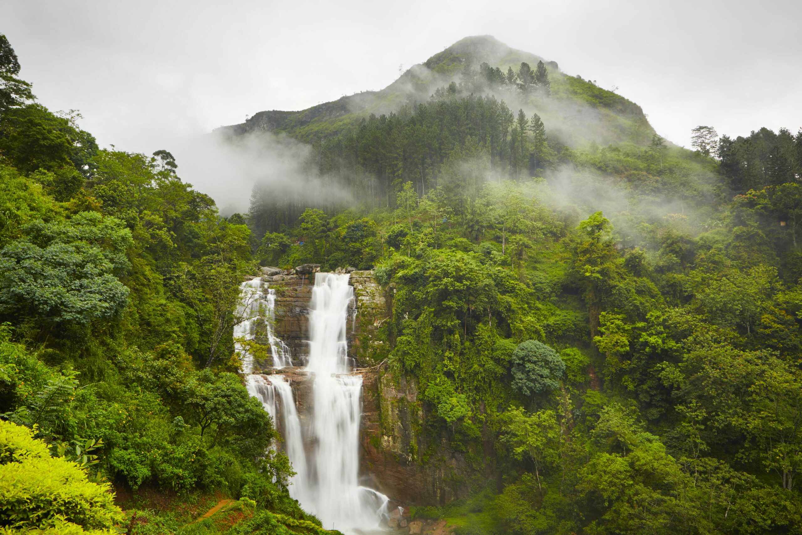 Exploring the Enchanting Hill Country of Sri Lanka
